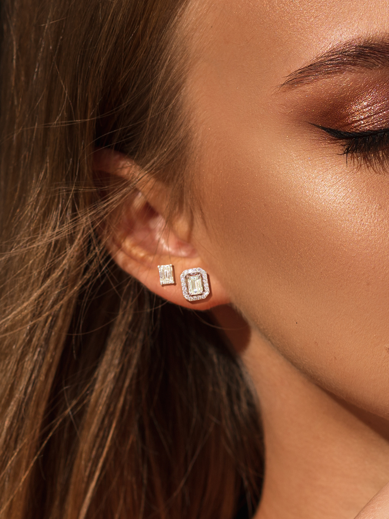 KSTYLE Moissanite Stud Earrings,D Color VVS1 Clarity 2CT Moissanite Ring|18K White Gold Plated Moissanite Ear Stud